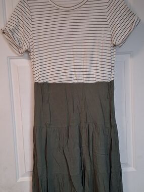 Madison + Hudson Striped White & Olive Green Midi Dress Flowy Casual M